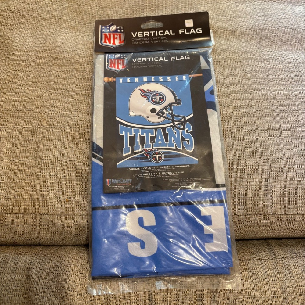 WinCraft NFL Tennessee Titans Vertical Banner Flag New Outdoor Indoor 100 Poly‎